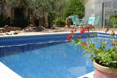Image de Maison vacances 'Hort De La Cinteta' avec vue sur la montagne, piscine privée et climatisation
