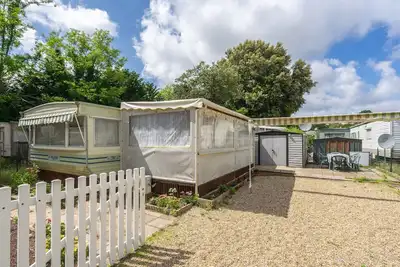 Image de Mobil Home 'Mobil Home Willerby' avec piscine partagée, Wi-Fi et climatisation