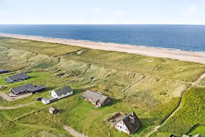 Image de Belle maison à Harboøre avec cuisine