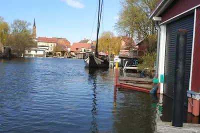Image de Large apartment right on the water