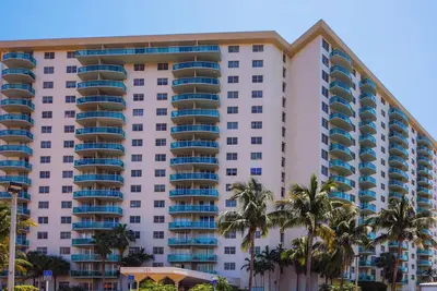 Image de Luxury Sunny Isles Miami Condo