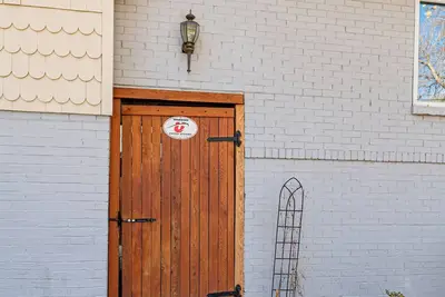 Carriage House - Guest Suite