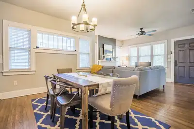 Image de The Owen Bungalow Ii - Paseo/Uptown Okc - Hot Tub - Pet Friendly - Nice Backyard