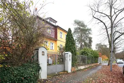 Image de Appartement 'Grüne Oase In Der Großstadt' avec terrasse privée, jardin privé et Wi-Fi