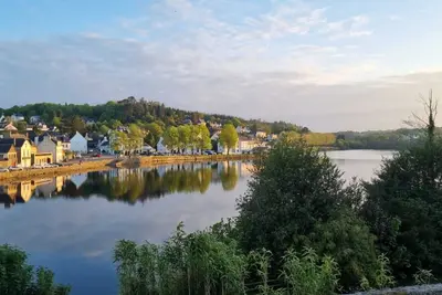 Image de Grande Maison Rénovée des Années Trente, vue Imprenable sur le lac et la Forêt