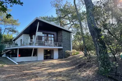 Image de Villa D'architecte - 16 Pers 44 ha