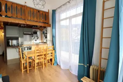 Image de Piscine, balcon, parking, casier à ski, 23m², Les Gets