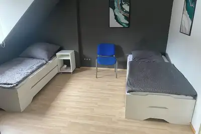 Image de Unterkunft. 3 Schlafzimmer, Esszimmer, küche, Bad. 30 Minuten Nach Frankfurt