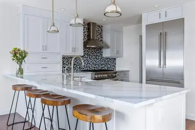 Image de Ocean Beach 4Bed 2. 5Baths Luxury Kitchen Spacious Decks Swim Spa Outdoor Shower
