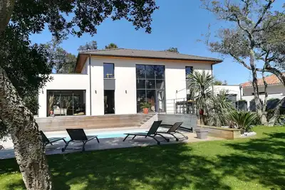 Image de Villa architecte à 300m de l'océan avec piscine