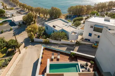 Image de Exquisite Tinos Suite | Suite with Breathtaking Sea Views and Outdoor Jacuzzi | 2 Bedrooms | Martiou