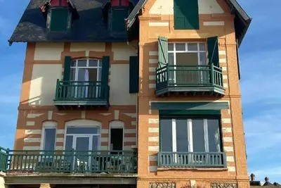 Image de Appartement, accès direct plage, vue imprenable face à la mer