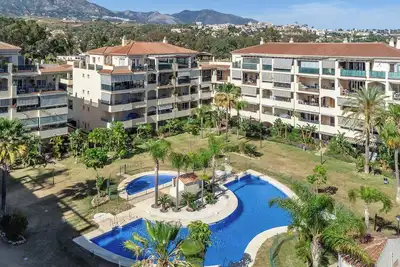Bel appartement à Las Lagunas de Mijas