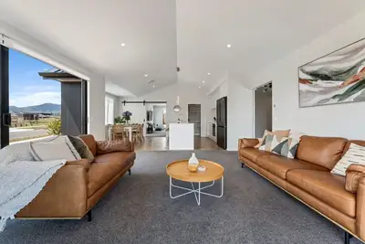 Image de Base: 4 Extra $40<br>190 Harakeke Dr, Wharewaka