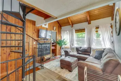 Image de Multi-Level Basye Cabin: 3 Mi to Bryce Resort! Pet Friendly!