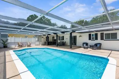 Image de Brooksville Oasis! 3 Bedroom, Heated Pool Home