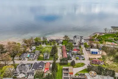 Image de Waterfront Family Cottage with 3br + Parking