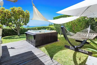 Image de House \"The Seagull\" with garden/ grill/ jacuzzi sea view