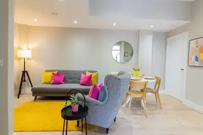 Image de Guestready - Enchanting 2br Flat in Newmarket Hall