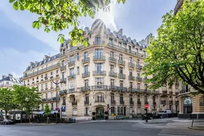 Image de Elegant Parisian Apartment With Premium Amenities