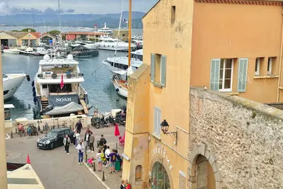 Image de Saint Tropez - Town House On The Port