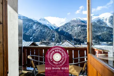 Image de Chasa Campell: The flat is on the first floor of an Engadine house