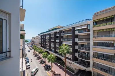 Image de Cannes à 200m de la plage - Rue Pasteur - 3 Pièces - 6 couchages