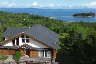 Image de Privacy @ Bras d’Or Lakes Sun House Chalet