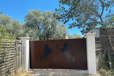 Image de Villa Avec Piscine et Ponton Privé Étang de L'or