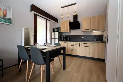 Image de 3ème étage, balcon, parking, télévision, 32m², Les Houches