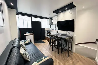 Image de Urban Flat 172 - Private Cinema Gaité Montparnasse