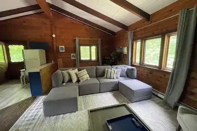 10 Minutes to Hits Great private getaway in Saugreties