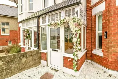 Image de Homely 4 Bedroom large house inc free parking