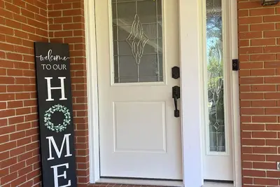 Image de Home Sweet \"Newly Renovated\" Home! Close to Famu, Fsu, Airport, Capitol, Downtown