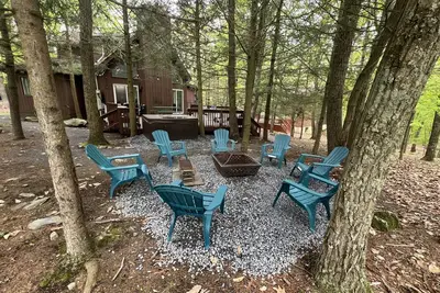 Image de Luxury Family Escape HotTub\/Sauna\/Billiard\/Pool by RedAwning