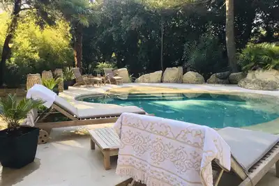 Image de Superbe maison aux Angles avec WiFi