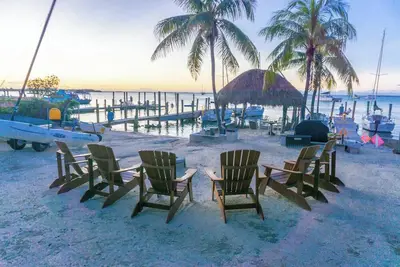 Cottage w/ Free Sailboat, Kayak, Bikes & More