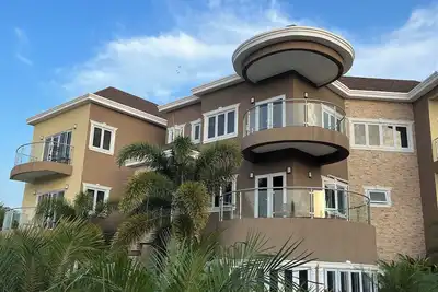 Image de The Sun Seeker Villa Ja 4 Br, fully staffed. Great accommodation for groups.