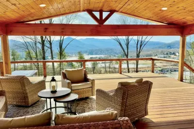 Image de Glamp House by Hiawassee Glamping