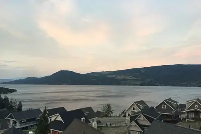 Image de Lake view cottage in Lacasa Resort