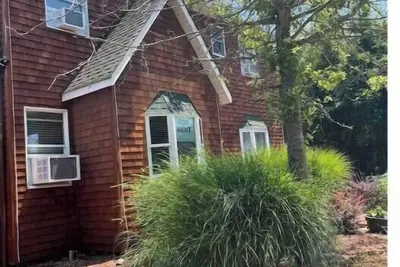 Image de Classic 5 Bedroom Beach House Close to Town/Ferry