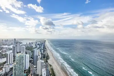 Image de Views from cloud\\1 min to beach\\2br Apt\\Pool & Gym