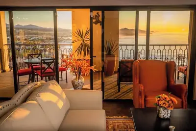 Image de 3 Bedroom-Vista Encantada-Cabo-Balcony-Ocean Views