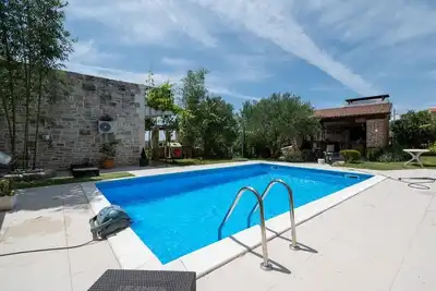 Image de Maison pour la famille avec la piscine Radovin, Zadar (K-21307)