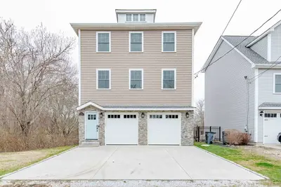 Image de New Construction close to Scarborough Beach