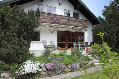 Image de 90 m² (970 sf) holiday flat top location for Upper Bavaria and Munich South\n