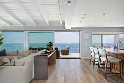 Image de La Jolla Oceanfront Home | Ac | Luxury Upgrades