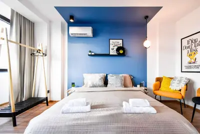 4 Bdr + 2 Bth | Netflix | Panorama Views