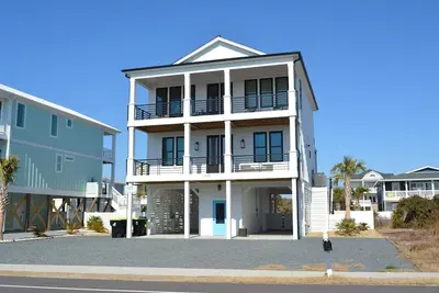 Image de 1040 Break / 1040 Ocean Blvd West ---New for 2024!