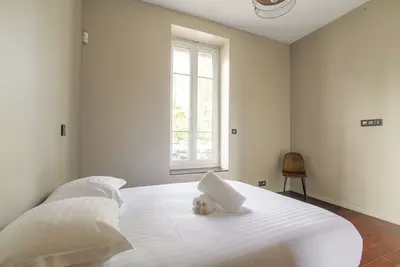 Image de Spacieux 10 couchages, piscine intérieur et jardin